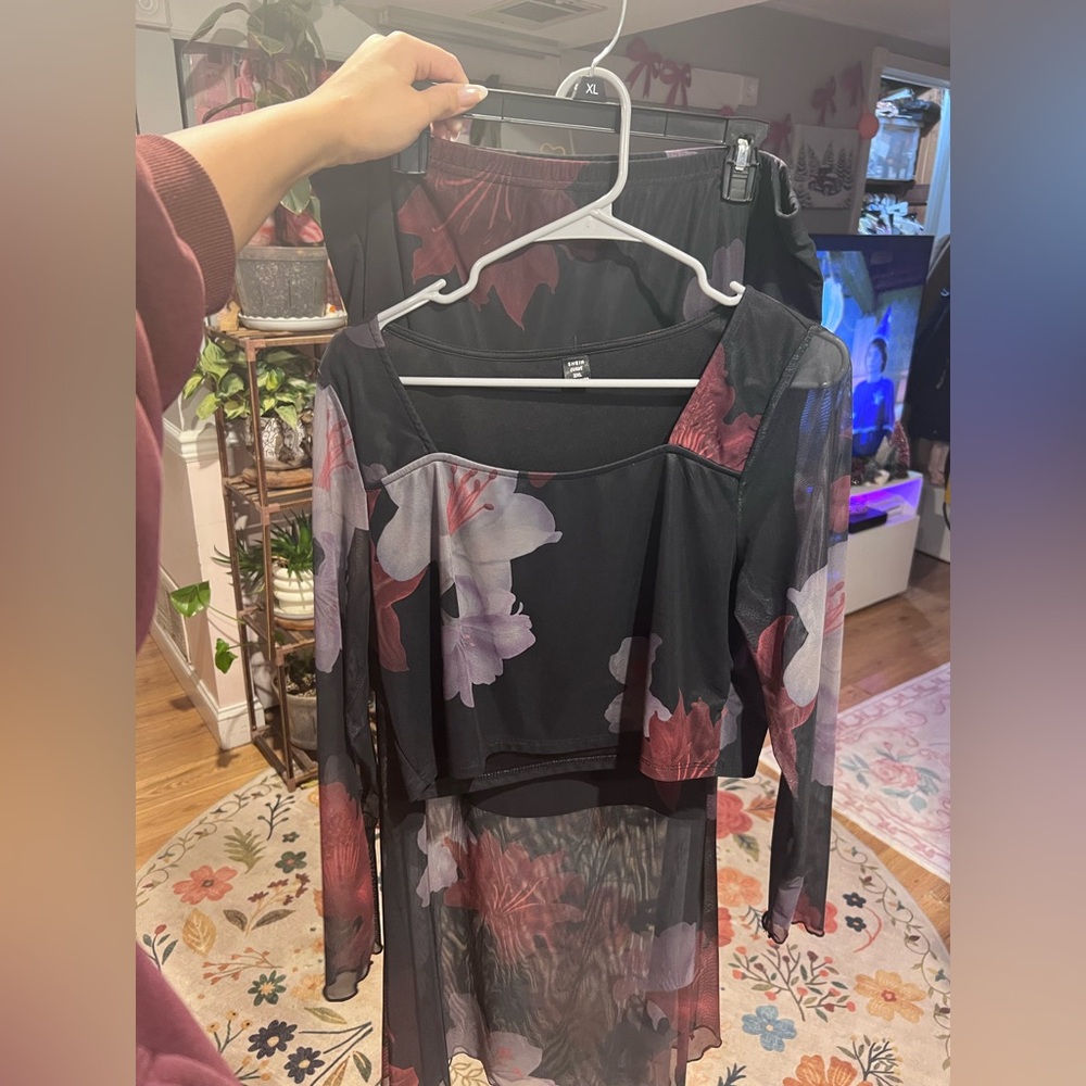 Mesh 2-Piece Matching Set Black and Floral 2XL